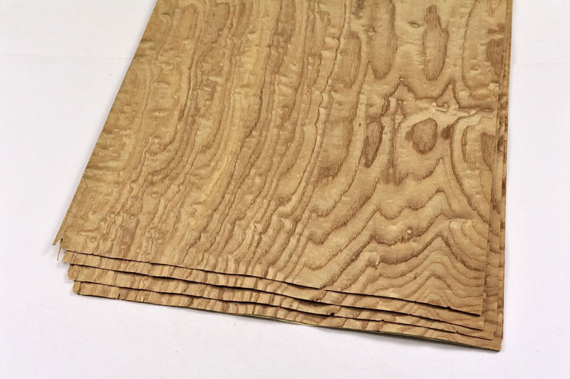 Bề mặt veneer gỗ tần bì 